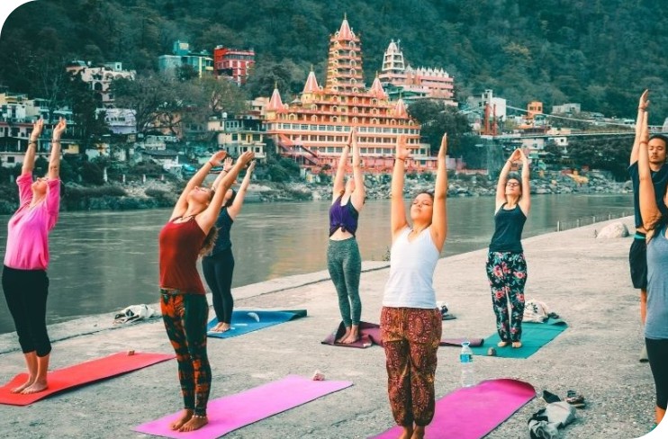 6 Reasons to Go on a Yoga Retreat in India